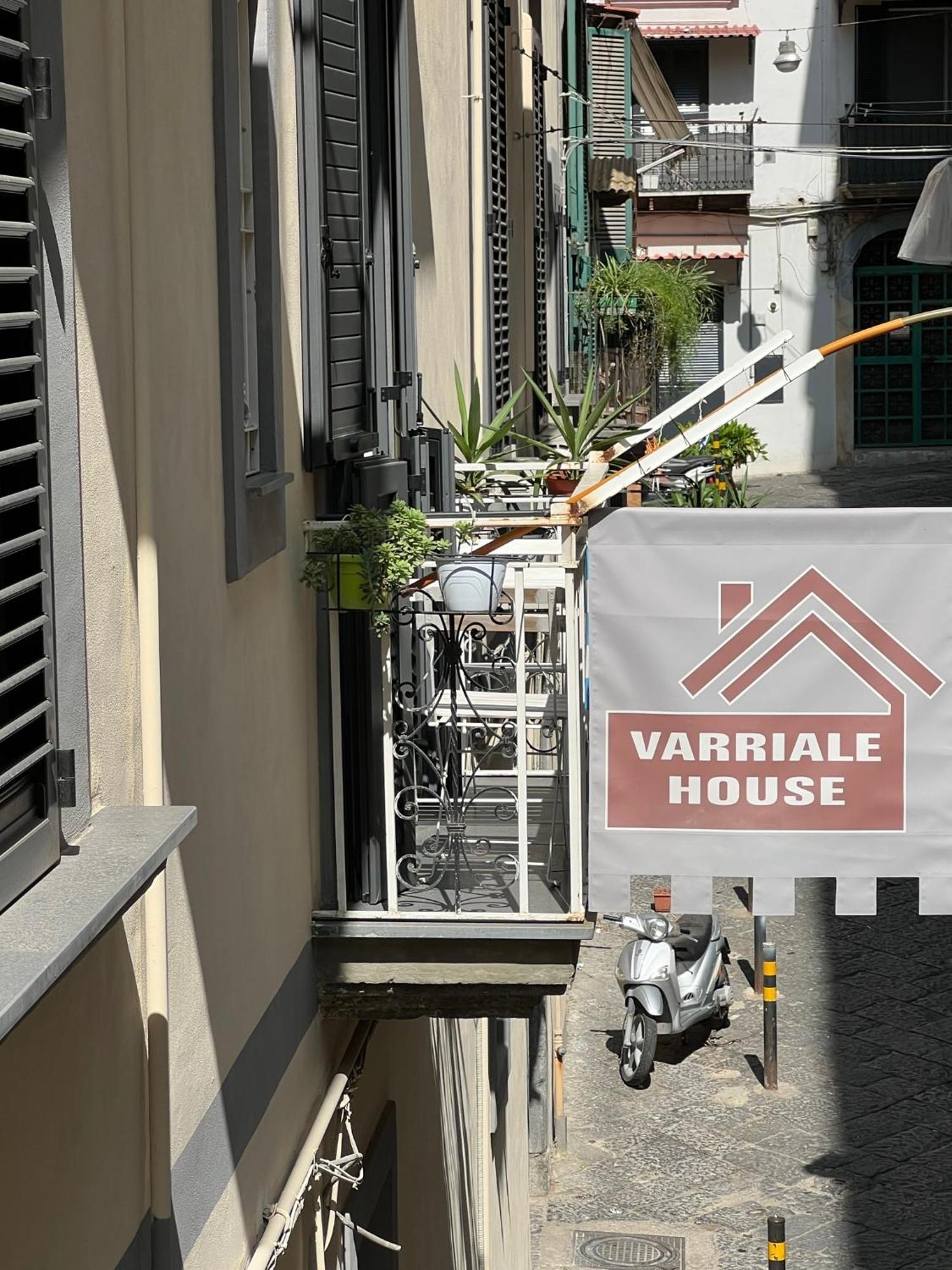 Varriale House Parking Free Small Car Neapel Exteriör bild
